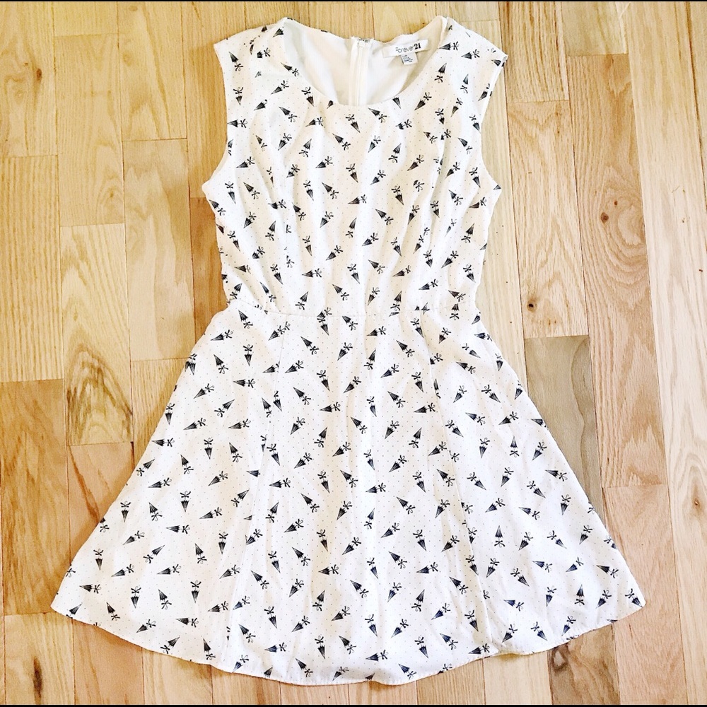 A-line Vintage Style Parasol Print Dress
